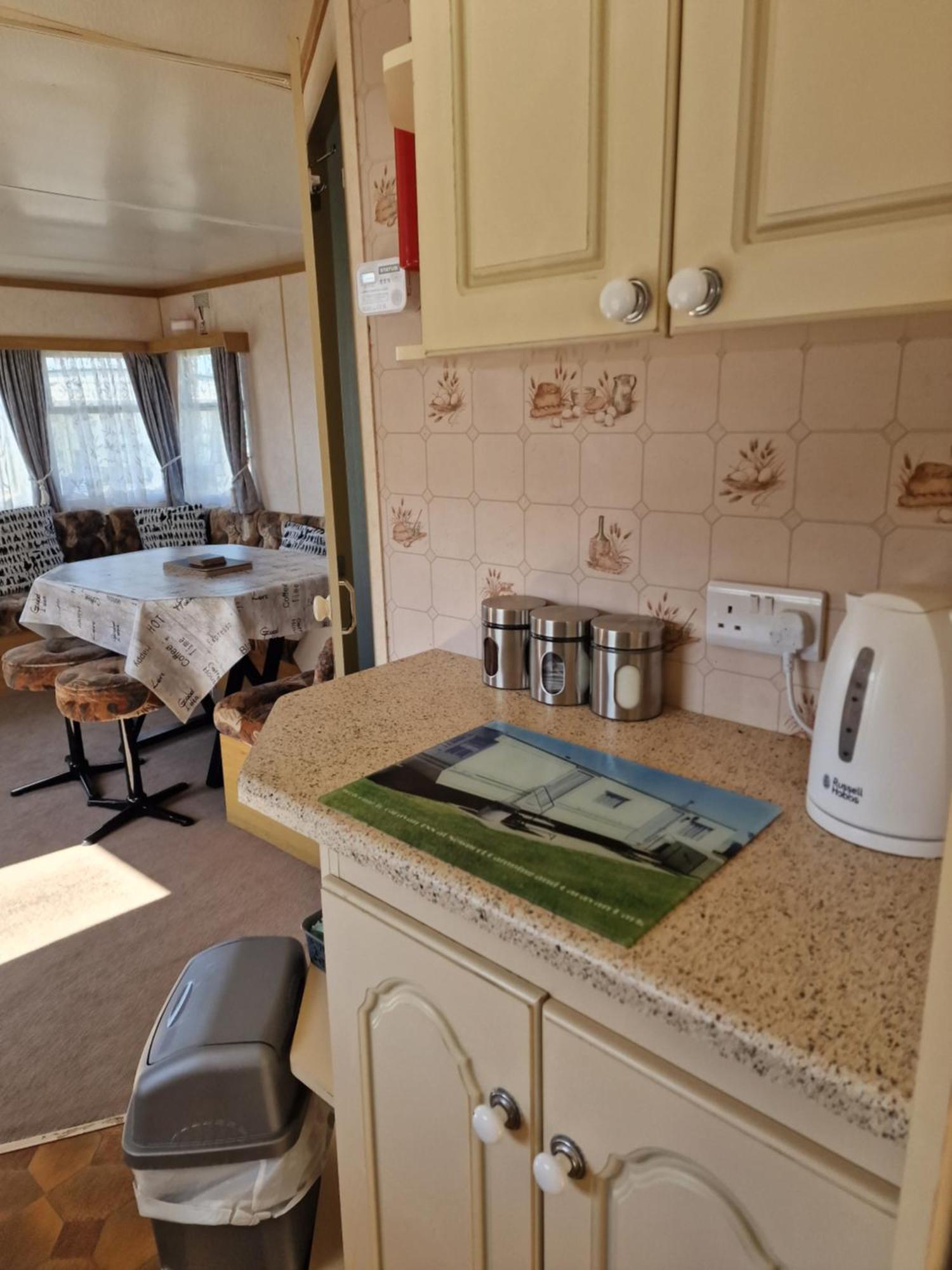 Caravan Hire * Хемсби